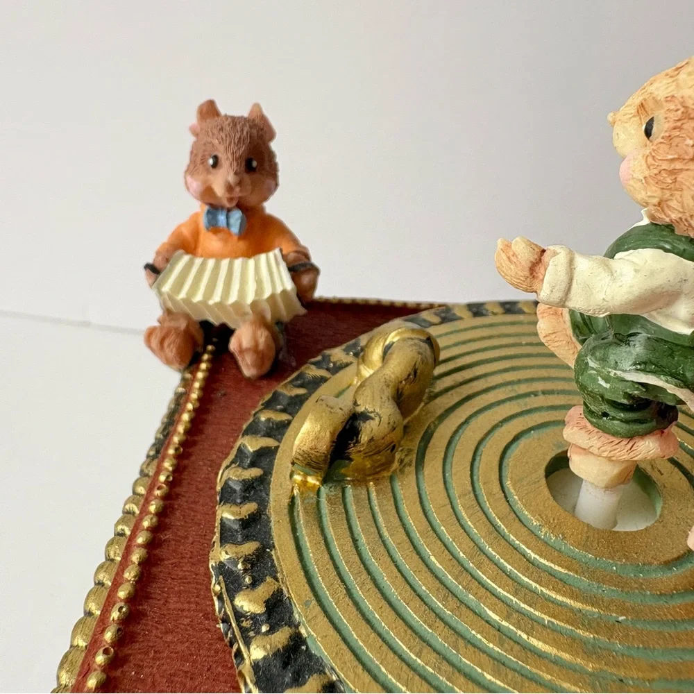 LUTFI Retro Hand Painted Dancing Mice‎ Phonograph Music Box